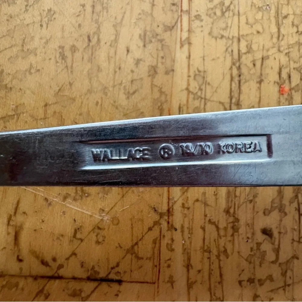 Wallace Silver GEORGETOWN Glossy 18/8 Stainless Dinner Fork Salad‎ Fork